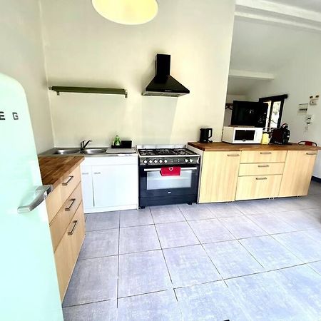 La Lande - Petite Maison Avec Jardin Vendat Bagian luar foto